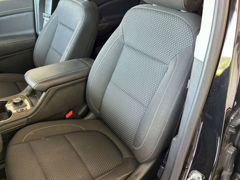 Used 2023 GMC Acadia SLE w/ Driver Convenience Package AWD/4WD image 5
