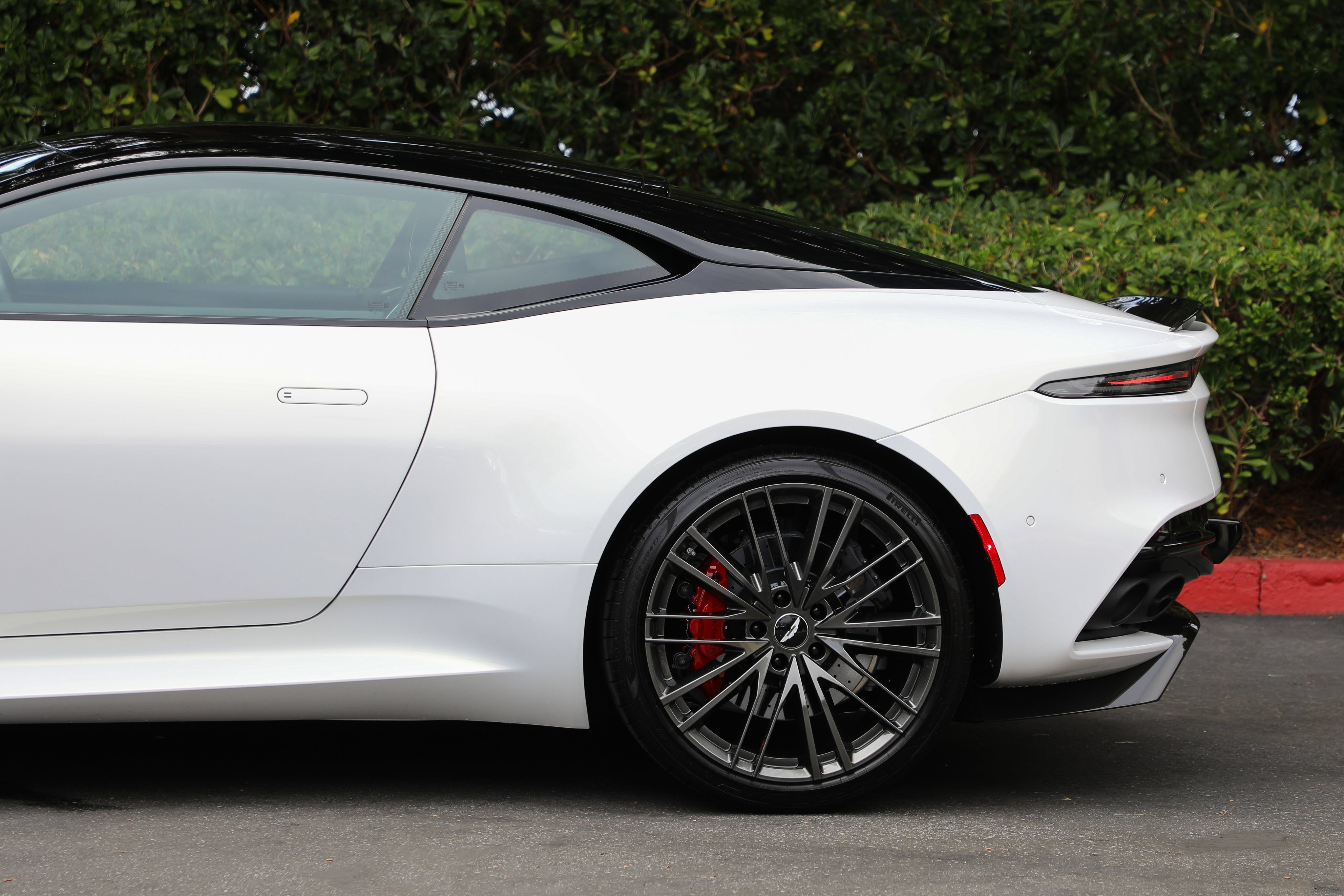 Used 2023 Aston Martin DBS Coupe RWD image 26