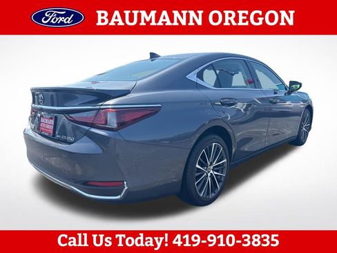 Used 2023 Lexus ES 250 w/ Premium Package AWD/4WD image 3
