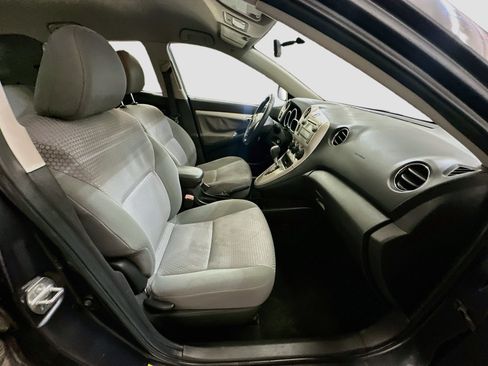 Used 2009 Toyota Matrix XRS w/ All Weather Guard Pkg FWD image 28