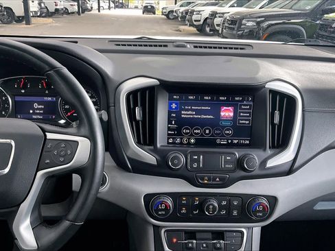 Used 2023 GMC Terrain SLT image 6