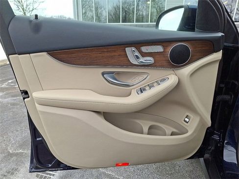 Certified 2022 Mercedes-Benz GLC 300 4MATIC image 13