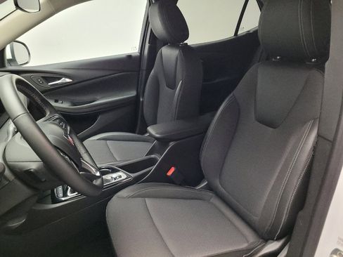 Used 2025 Buick Encore GX Preferred FWD image 17