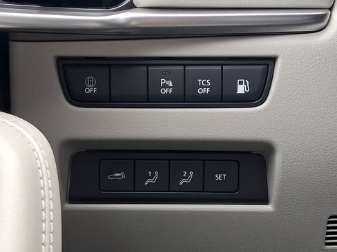 Certified 2024 MAZDA CX-90 Plug-In Hybrid w/ Premium Plus AWD/4WD image 29