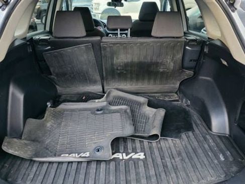 Used 2019 Toyota RAV4 XLE w/ Convenience Package image 52