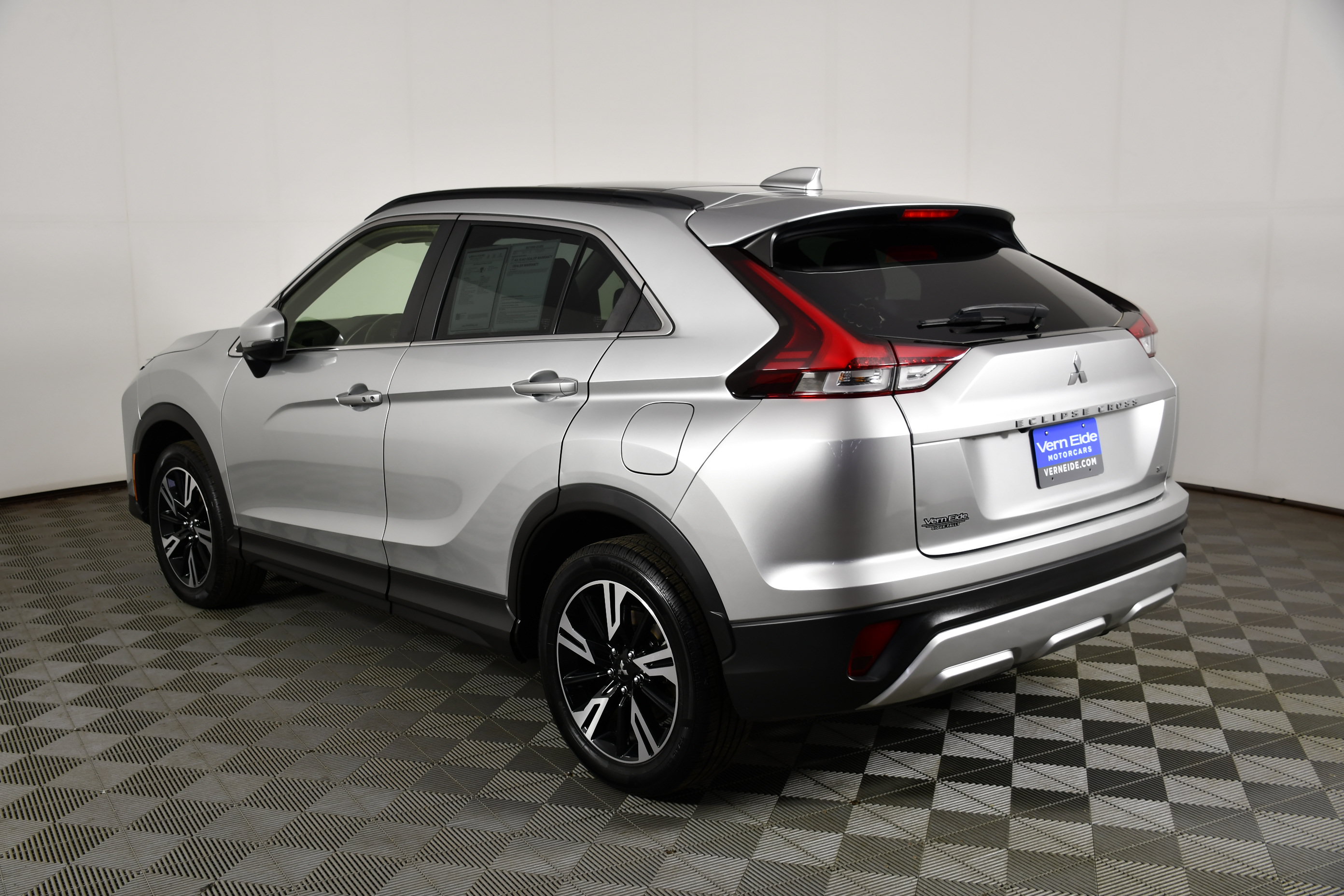 Used 2023 Mitsubishi Eclipse Cross SE AWD/4WD image 8