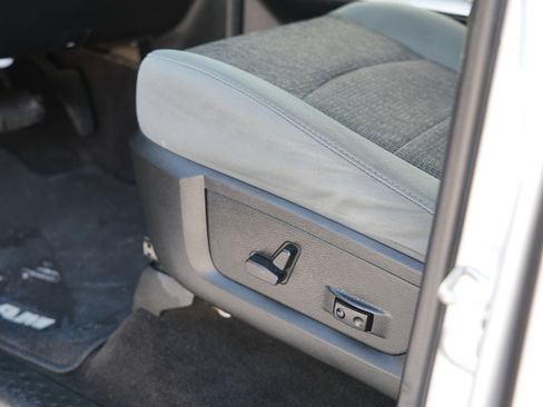 Used 2017 RAM 1500 Big Horn image 15