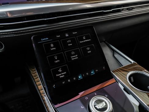 Used 2025 Cadillac Escalade Sport Platinum image 65