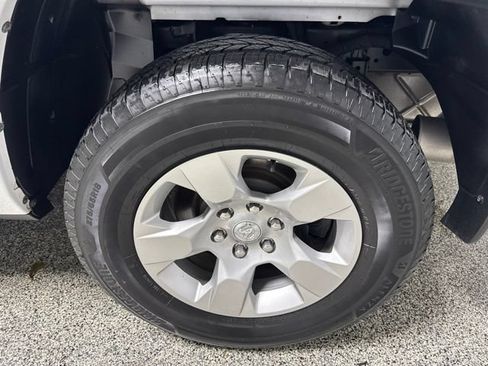 Used 2022 RAM 1500 Lone Star AWD/4WD image 18