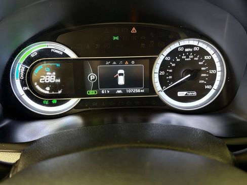 Used 2017 Kia Niro EX image 23