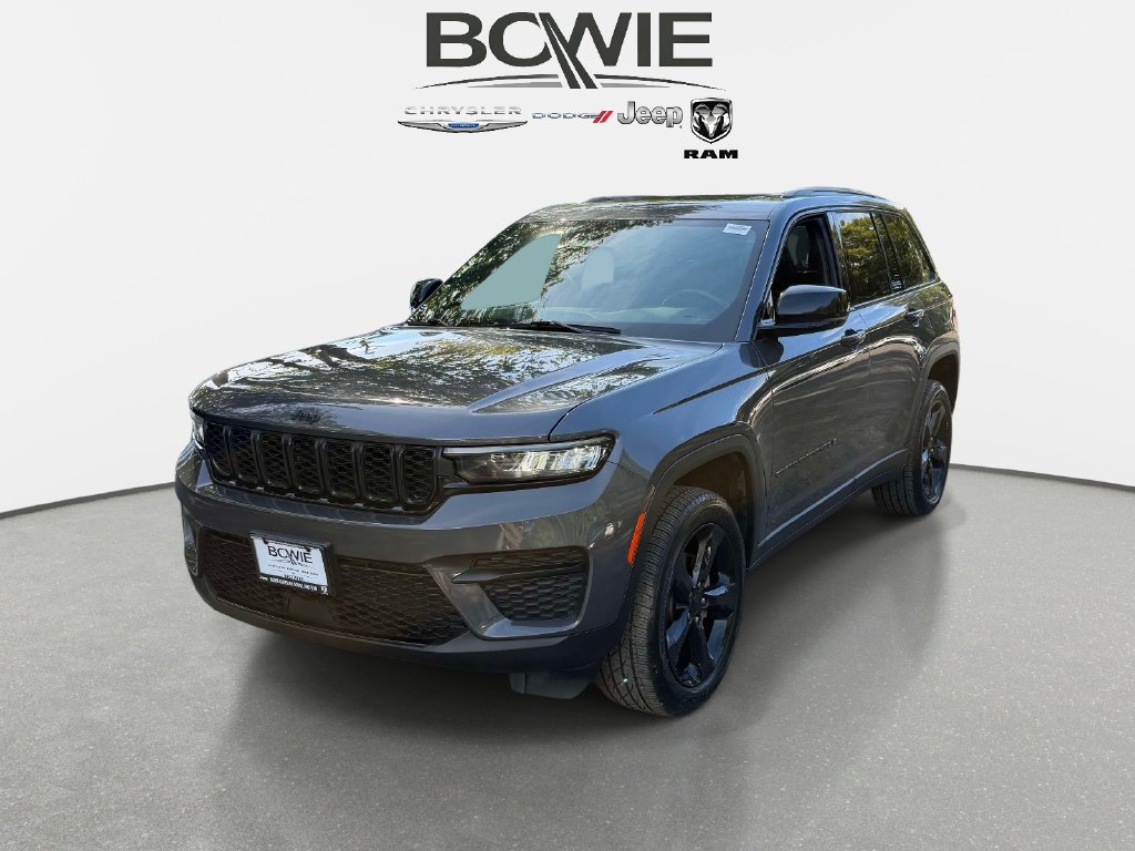 Used 2022 Jeep Grand Cherokee Laredo AWD/4WD image 5