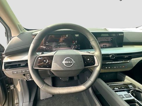 New 2025 Nissan Murano SL image 11