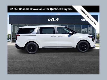 New 2026 Kia Carnival