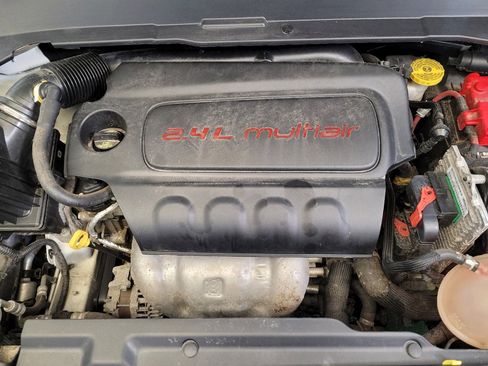Used 2020 Jeep Compass Latitude FWD image 30