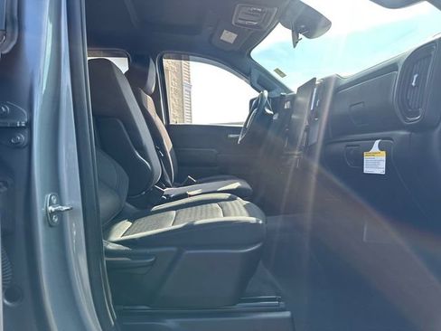 Used 2024 Chevrolet Silverado 2500 Custom w/ Custom Convenience Package image 16