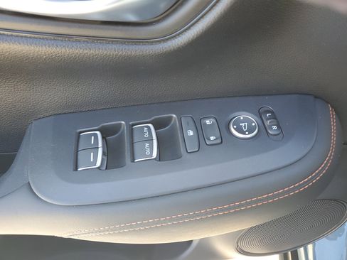 Used 2024 Honda HR-V Sport image 22