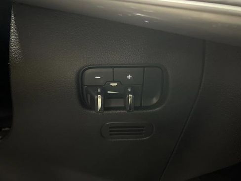 Used 2024 Jeep Wagoneer Series III w/ Convenience Group I image 27