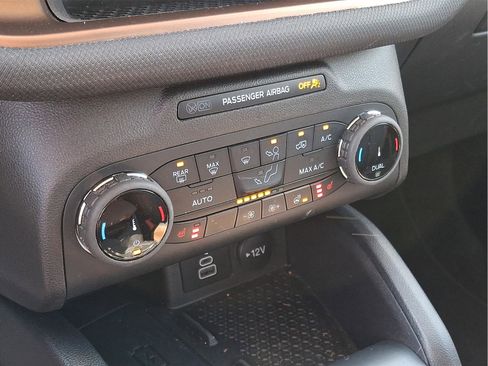 Used 2023 Ford Bronco Sport Outer Banks w/ Tech Package image 12