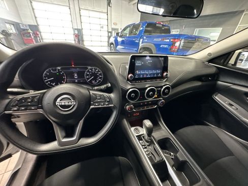 Certified 2025 Nissan Sentra SV image 2