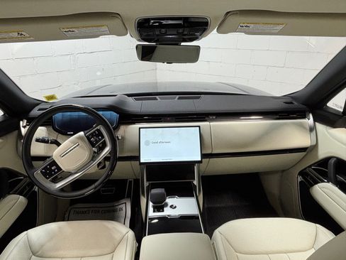 New 2026 Land Rover Range Rover Long Wheelbase SE AWD/4WD image 35