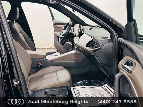 Certified 2025 Audi Q5 Premium w/ Convenience Package image 9