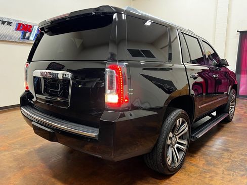 Used 2018 GMC Yukon Denali w/ Denali Ultimate Package AWD/4WD image 9