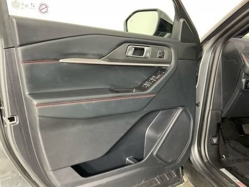 Used 2025 Ford Explorer ST-Line w/ Premium Package image 10