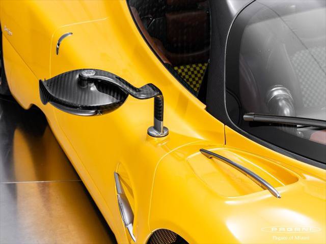 Used 2024 Pagani Utopia RWD image 4