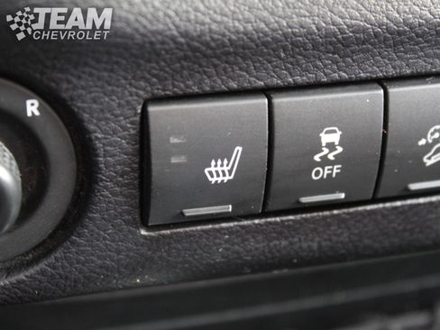 Used 2018 Jeep Wrangler Unlimited Rubicon w/ Cold Weather Group image 17