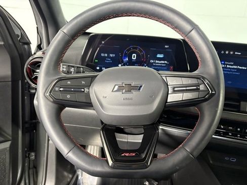 Used 2025 Chevrolet Equinox RS w/ LPO, Floor Liner Package image 9