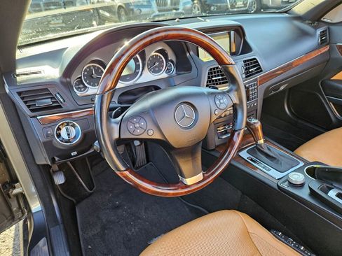 Used 2011 Mercedes-Benz E 550 Cabriolet image 14