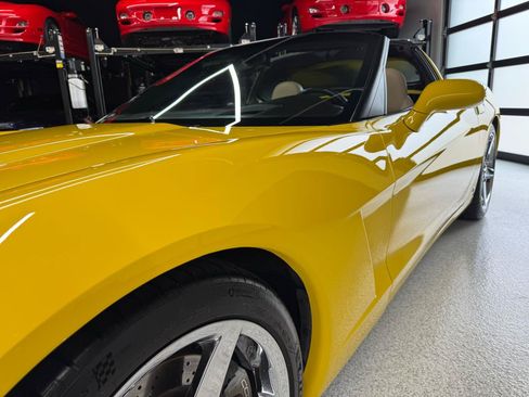 Used 2007 Chevrolet Corvette Coupe w/ Preferred Equipment Group RWD image 39