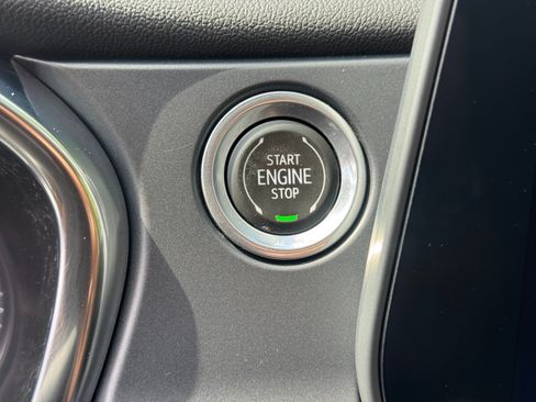 Used 2023 Chevrolet Blazer LT FWD image 21