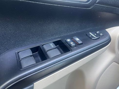 Used 2012 Toyota Camry LE FWD image 17