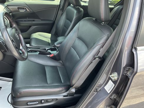 Used 2017 Honda Accord Sport Special Edition image 14
