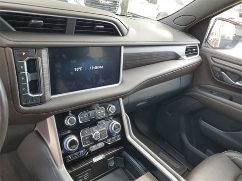 Used 2021 GMC Yukon Denali w/ Denali Ultimate Package image 26