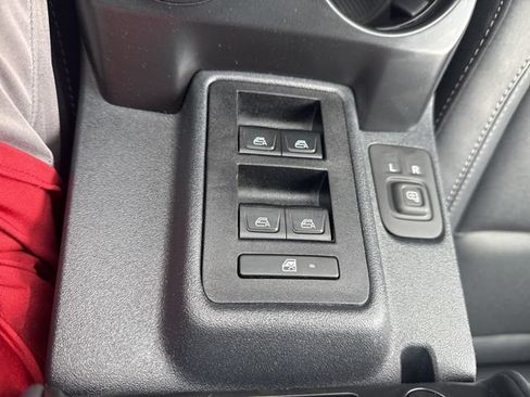 New 2026 Ford Bronco Badlands AWD/4WD image 26