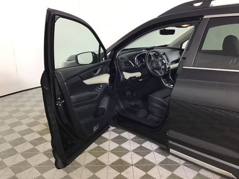 Used 2019 Subaru Ascent Limited image 9