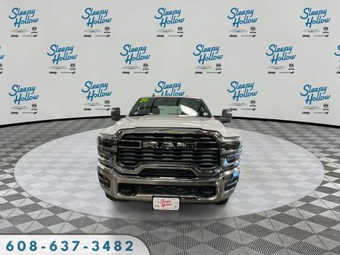 Used 2026 RAM 2500 Big Horn AWD/4WD image 2