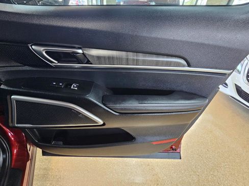 Used 2023 Kia Telluride EX w/ EX Captain's Chair Package image 9