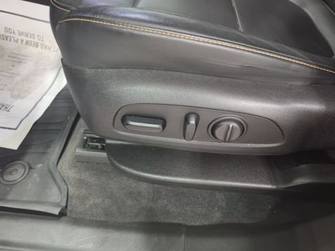 Used 2019 Chevrolet Traverse LT w/ LPO, Floor Liner Package AWD/4WD image 30