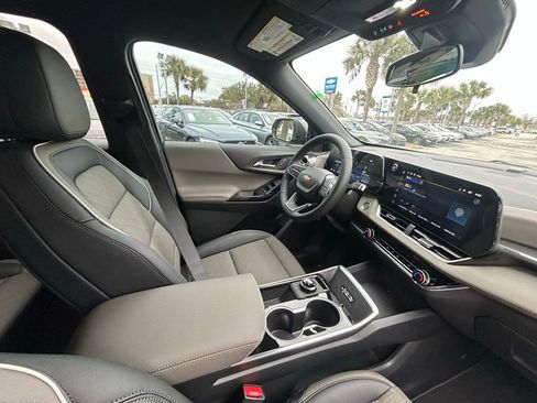 New 2026 Chevrolet Equinox LT w/ Convenience Package II image 23