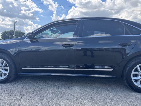 Used 2016 Volkswagen Passat 1.8T S FWD image 9