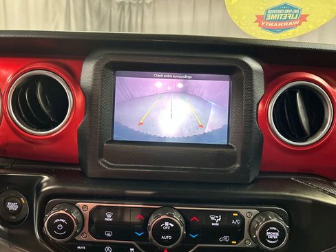 Used 2021 Jeep Wrangler Rubicon image 17