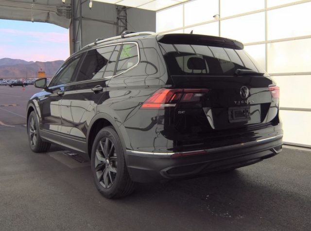 Used 2024 Volkswagen Tiguan SE AWD/4WD image 3