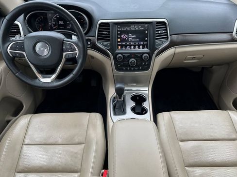 Used 2017 Jeep Grand Cherokee Limited w/ Luxury Group II image 13