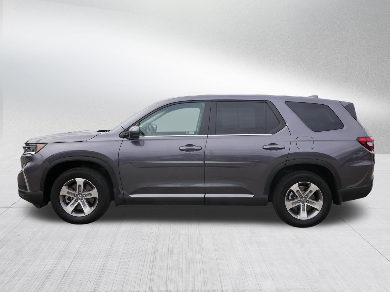 Certified 2025 Honda Pilot EX-L image 4