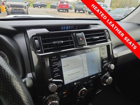 Used 2024 Toyota 4Runner TRD Off-Road Premium AWD/4WD image 16