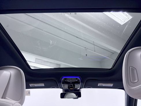 Certified 2026 Mercedes-Benz GLC 300 4MATIC image 24