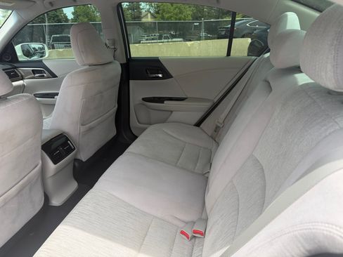 Used 2014 Honda Accord Plug-In Sedan image 17